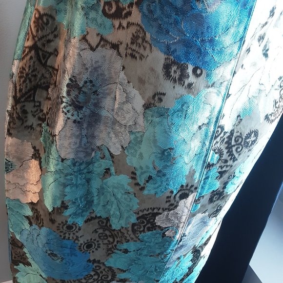 Vintage Style Cocktail Dress by DONCASTER COLLECTION - Picture 4 of 17